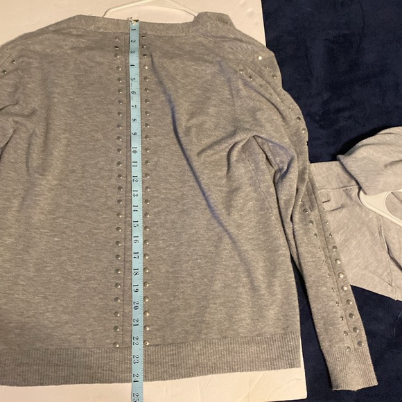 Essentials Milano size large cardigan, gray color with silver decorations. - Picture 4 of 6